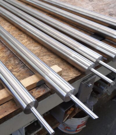 edelstahl-naturstein-design-kilian-ruback-werkstatt-gelaenderstab-poliert-01