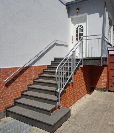 vedelstahl-naturstein-design-kilian-ruback-betontreppe-fertig-nachher-01